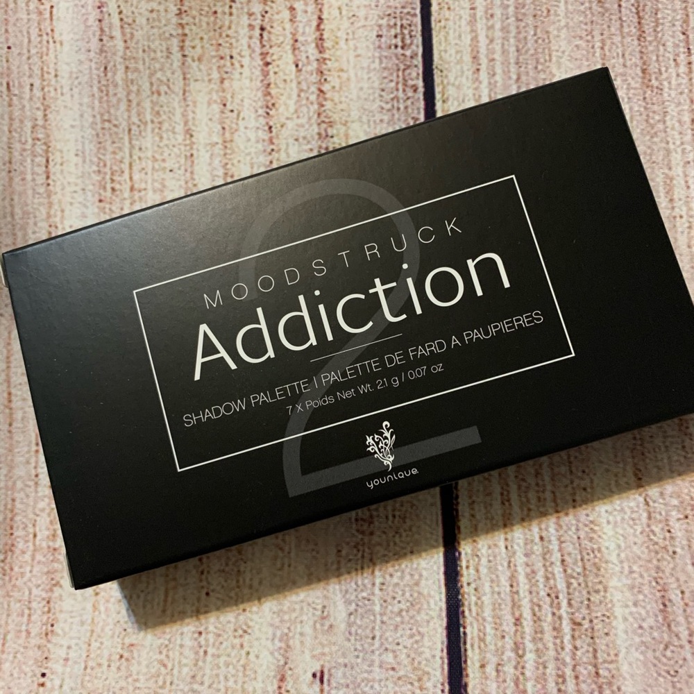 Younique Eyeshadow Palette 2